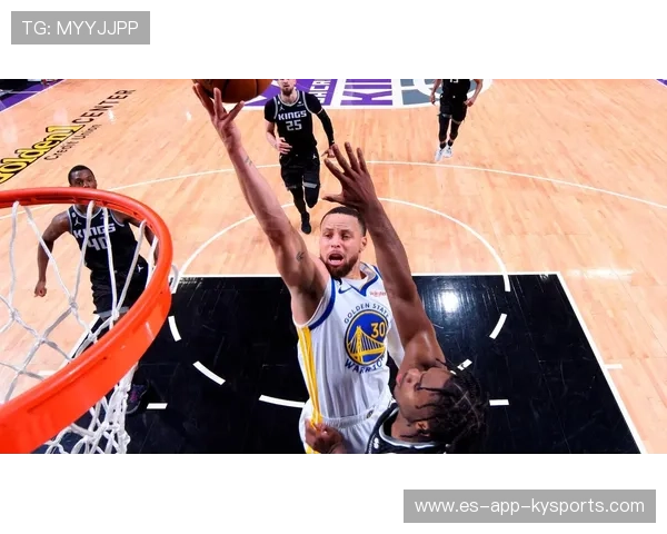 福克斯快速上篮打进，国王攻势延绵不绝